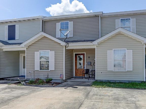 2nd image of 1502B Southport Blvd