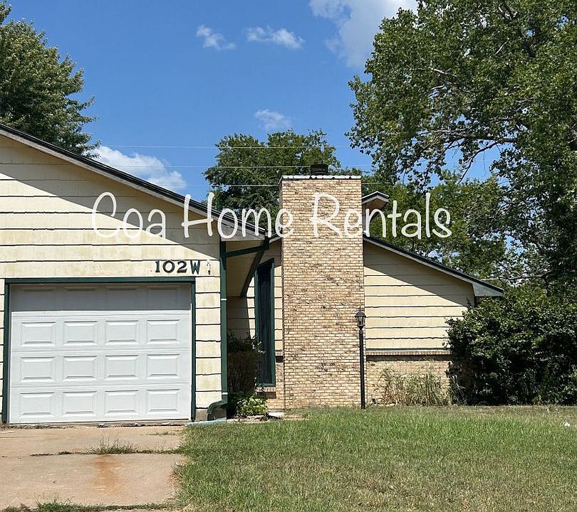 1st image of 102 S Rosewood Ln