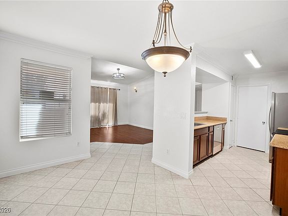 4th image of 1150 N Buffalo Dr APT 2012