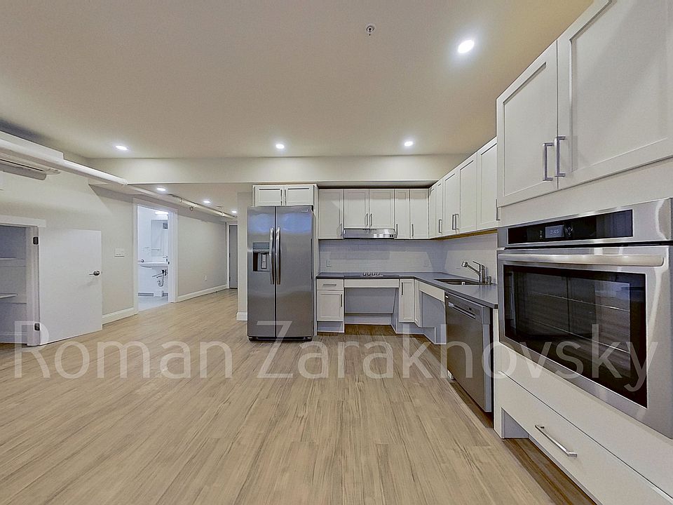 1st image of 4 Ayr Rd APT 24B