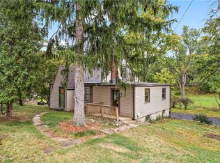 1070 Logan Rd, Bethel Park, PA 15102