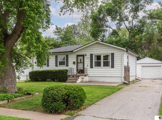 8978 Laurie Cir, Omaha, NE 68124