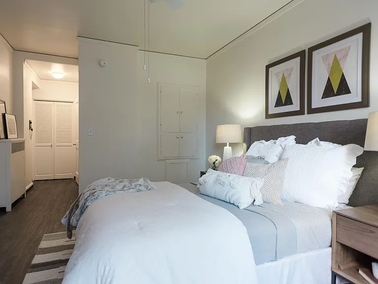 Ongford Apartments — Photo 14