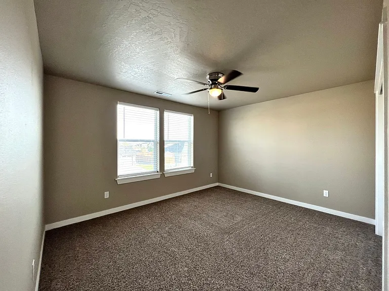 6337 Marble St — Photo 32