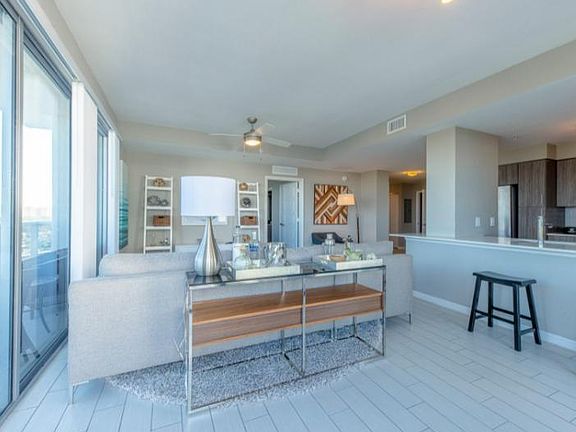 2nd image of 3020 Port Royale Dr S #B2
