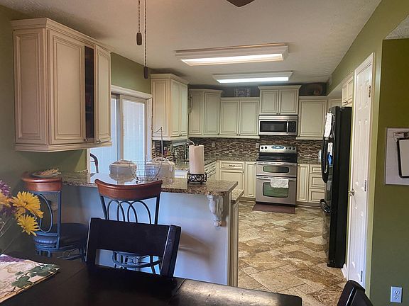 4th image of 3414 Cold Harbor Dr