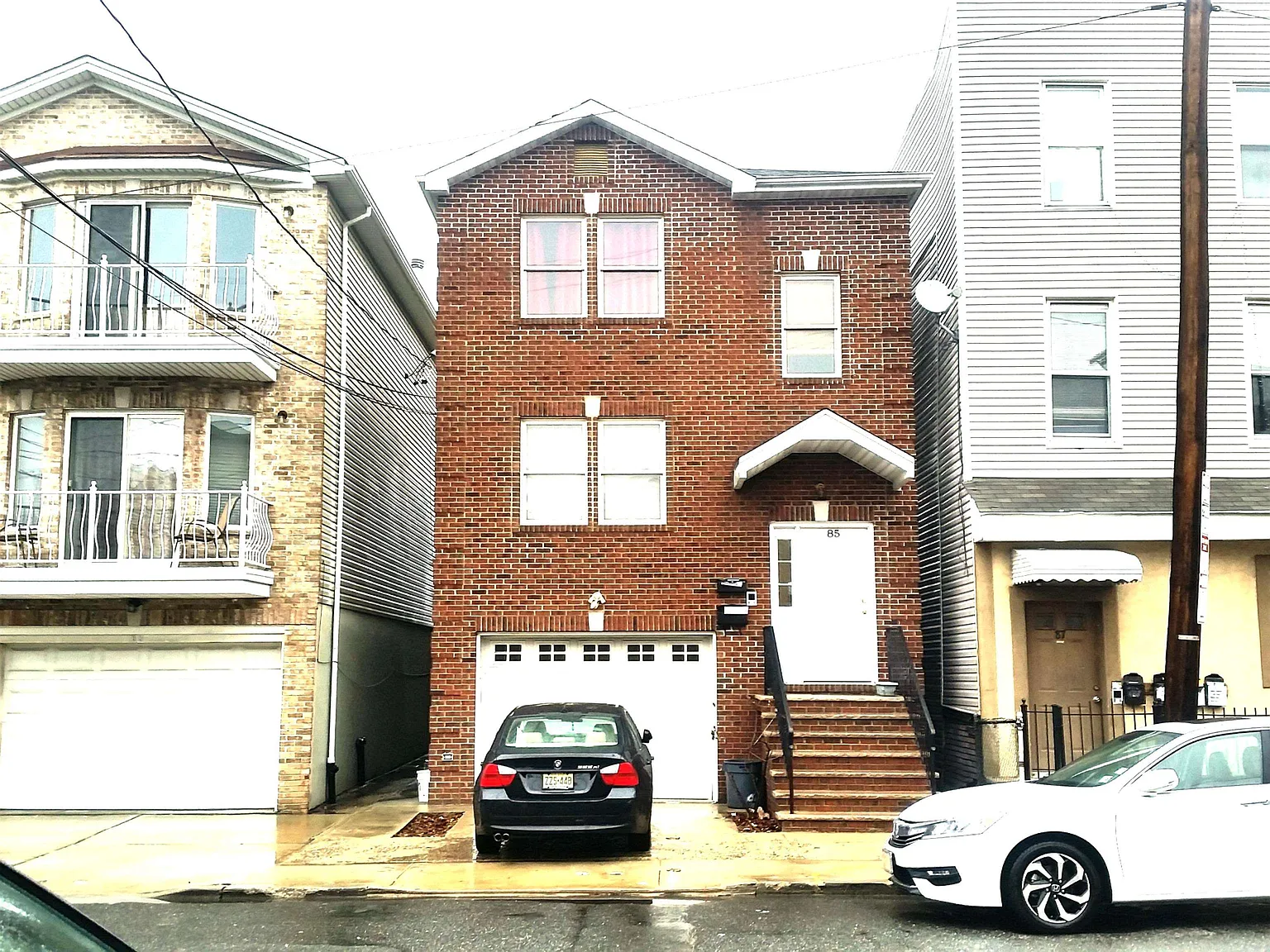 3 bed, 2.0 bath, 1200 sqft, $3,600 — Photo 1
