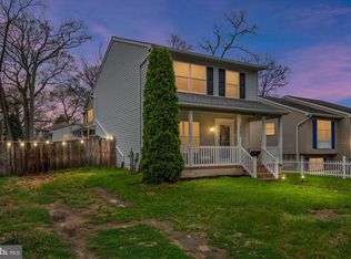 7850 E Shore Rd, Pasadena, MD 21122