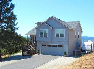 268 Leafwood Dr, Eagle Pt, OR 97524