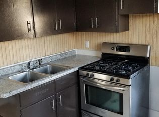 1109 Bishop St #1, Antioch, IL 60002