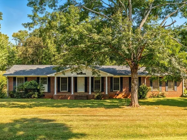 217 E John Hand Rd, Cedartown, GA 30125