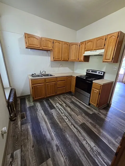 2 bed, $995 — Photo 3