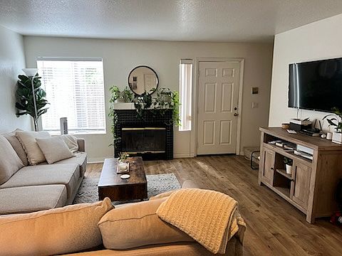 2nd image of 1469 Hornblend St #3
