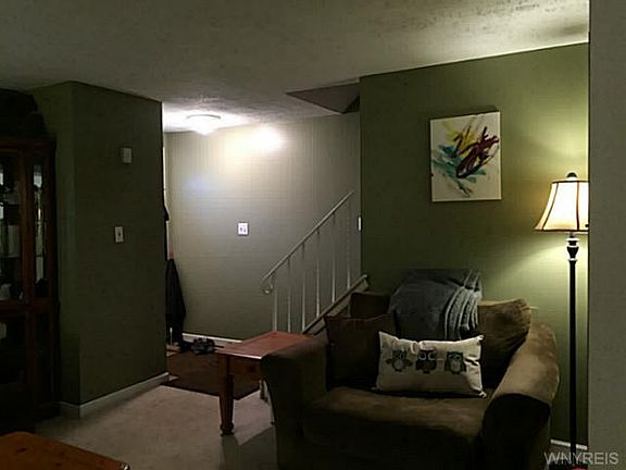 2nd image of 17 Parkview Ct