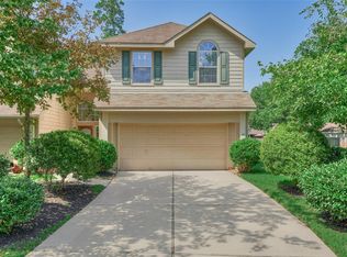 15 Baccara Pl, Conroe, TX 77384