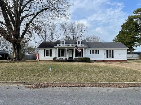 1110 Sandra St SW, Decatur, AL 35601