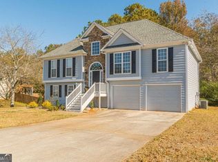 305 Anita Dr, Powder Springs, GA 30127