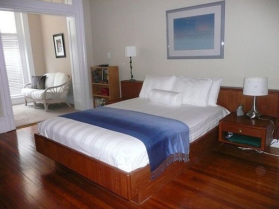 Almost 16 x 18 bedroom, with alcove