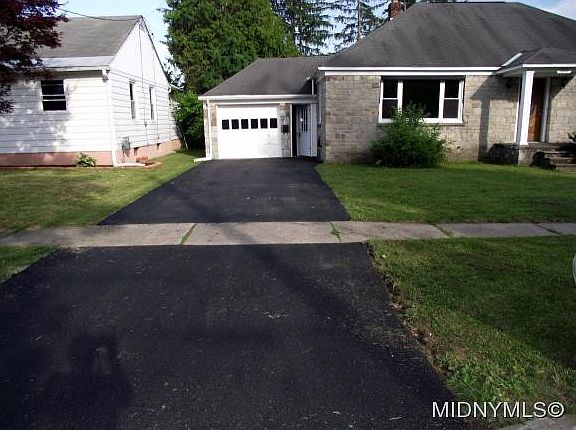 4th image of 1221 Hillview Dr