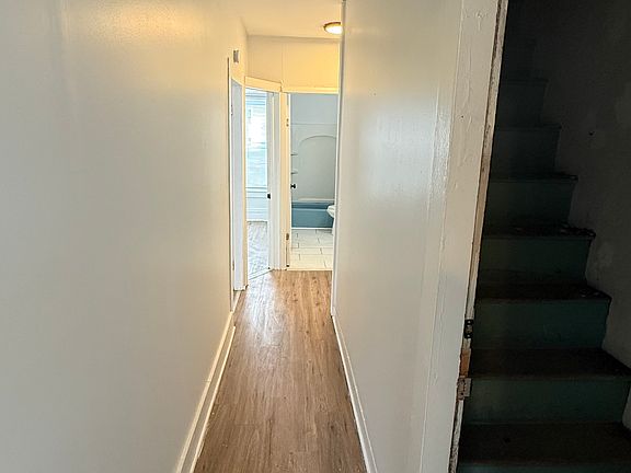 3rd image of 29 Lincoln Pl #29