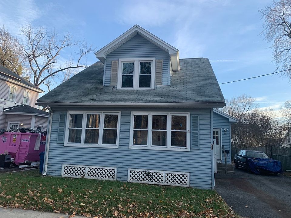 2nd image of 55 Fox St