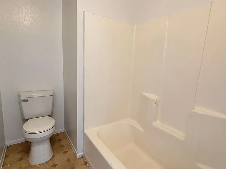 38729 11th St E #3 — Photo 34