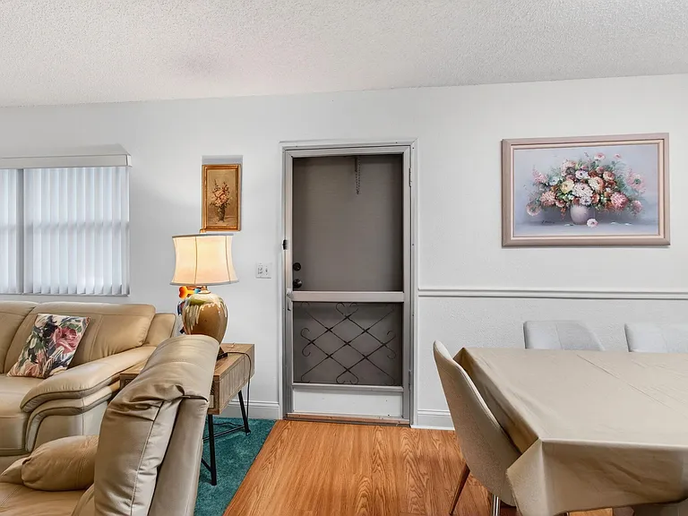 213 Waterford Cir #I — Photo 9