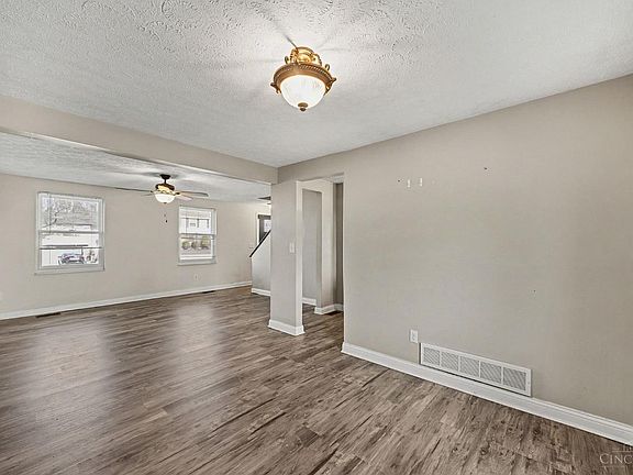 5th image of 4271 Champdale Ln