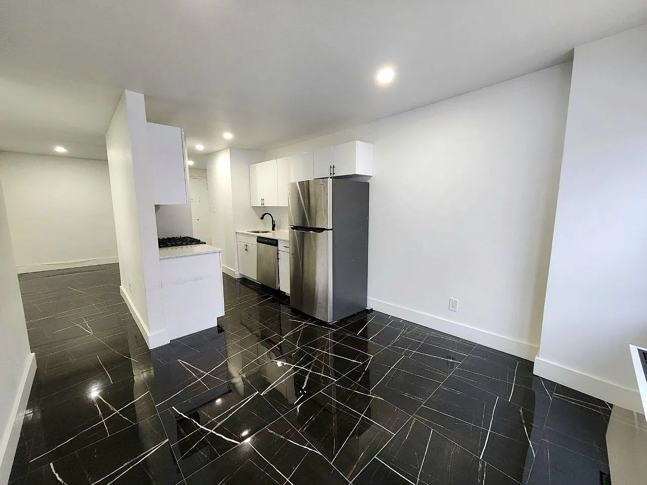 2 bed, $2,250 — Photo 2