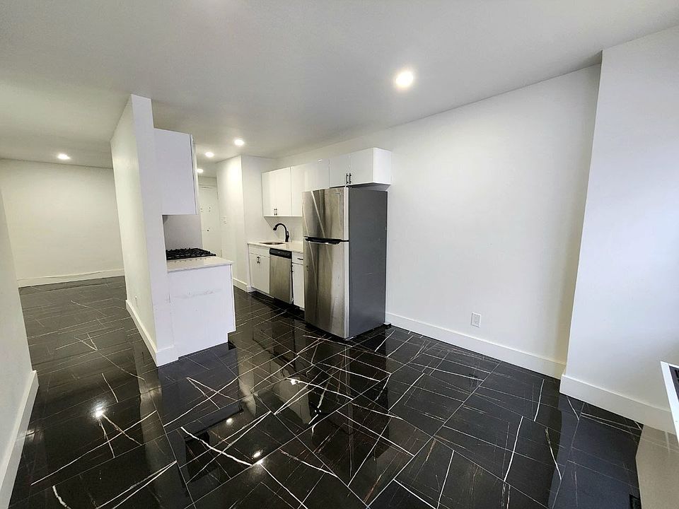 1st image of 748-772 N Broad St #3