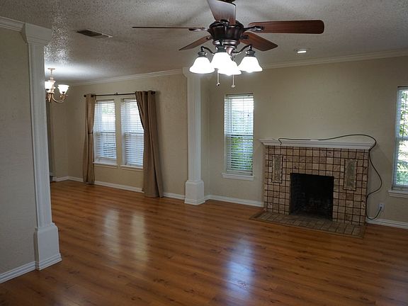 3rd image of 2505 21st St #2505