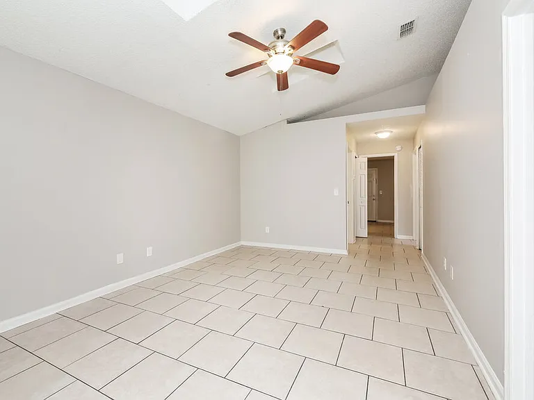 9956 Somerset Grove Ln — Photo 5