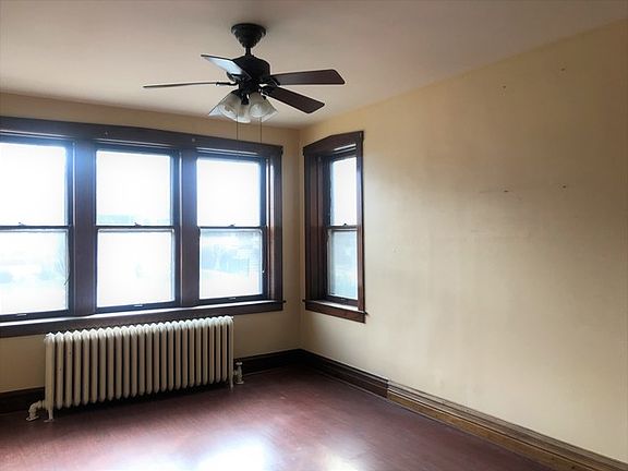 5th image of 1812 S 49th Ave