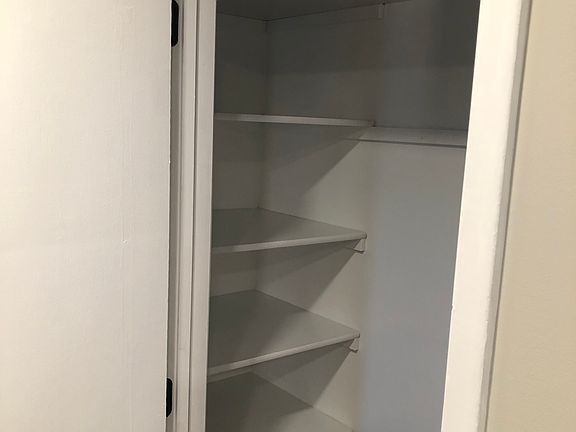 Kitchen - large pantry