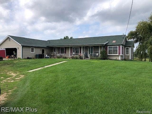 2nd image of 2139 E Ohmer Rd