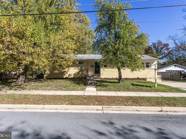 408 Branch Rd SE, Vienna, VA 22180