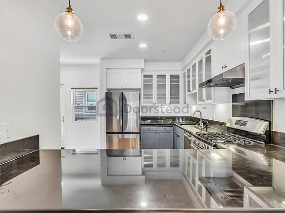 2nd image of 6466 Hollis St Unit 321