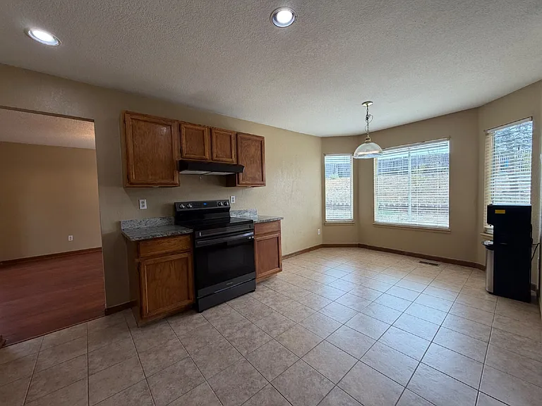 3883 S Gibraltar St — Photo 6