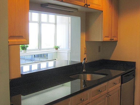 Remodeled Galley Kitchen(9.0 x 7.5)