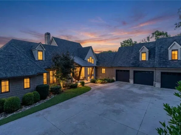 120 & 119 Rock Ledge Ct, Six Mile, SC 29682
