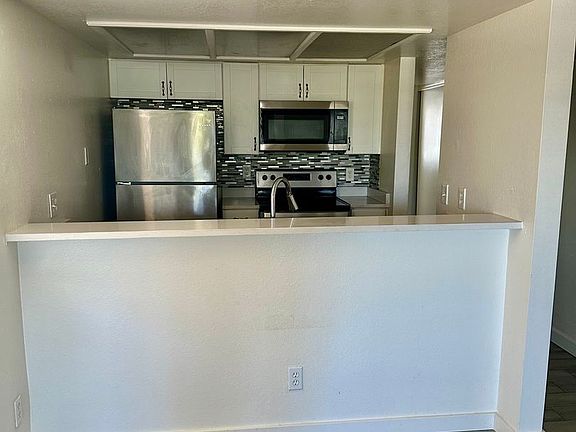 5th image of 3716 E University Dr Unit 2008