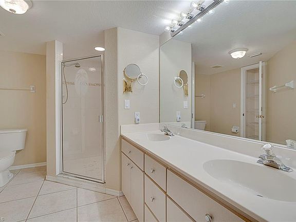 5th image of 841 SW 47th TER #101