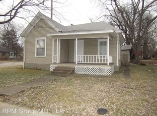 1221 W Harrison St, Springfield, MO 65806