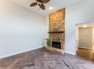 610 Bellaire Dr, Hurst, TX 76053