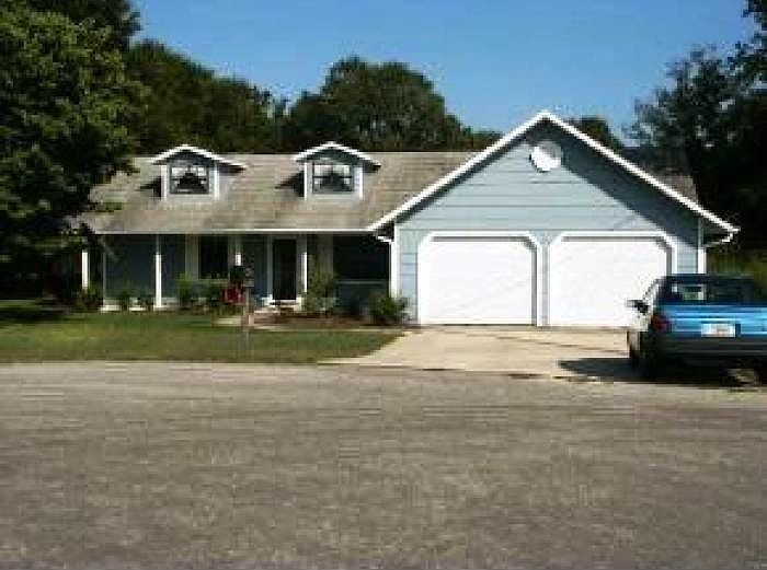 1st image of 4 Almond Dr