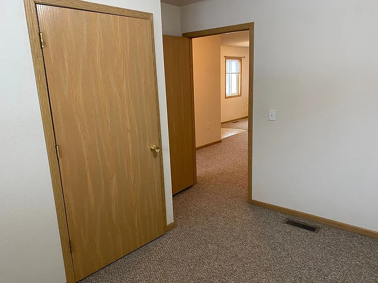 1431 N Stevens St — Photo 12