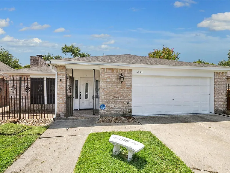 6511 Pauma Dr — Photo 1