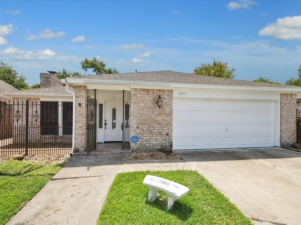 6511 Pauma Dr, Houston, TX 77069