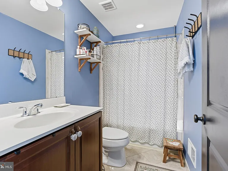 101 Murray Ln — Photo 37