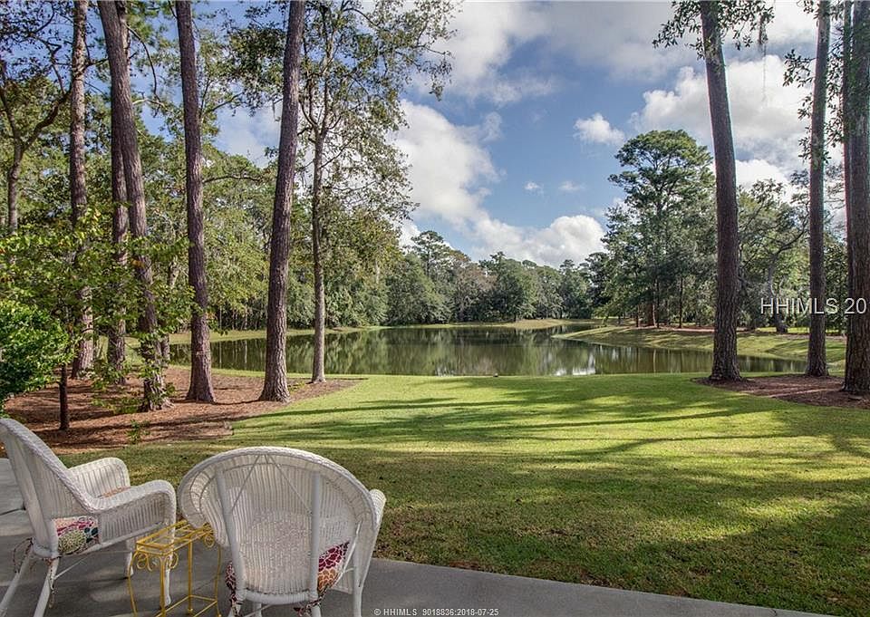 1st image of 15 Pond Dr